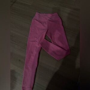 Beyond yoga leggings pink